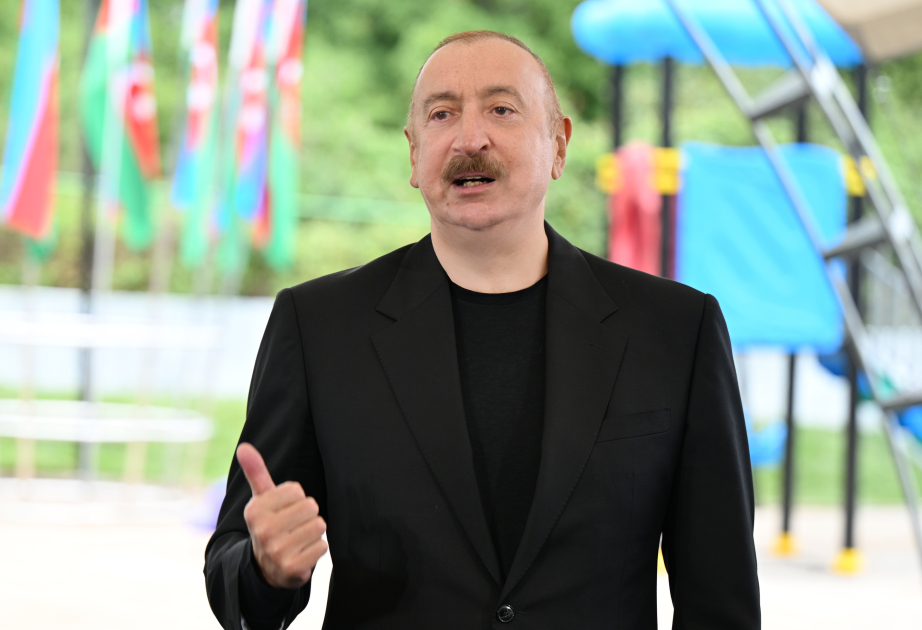 Ilham Aliyev : Les personnes ayant vécu comme déplacés internes pendant de nombreuses années méritent les meilleures conditions