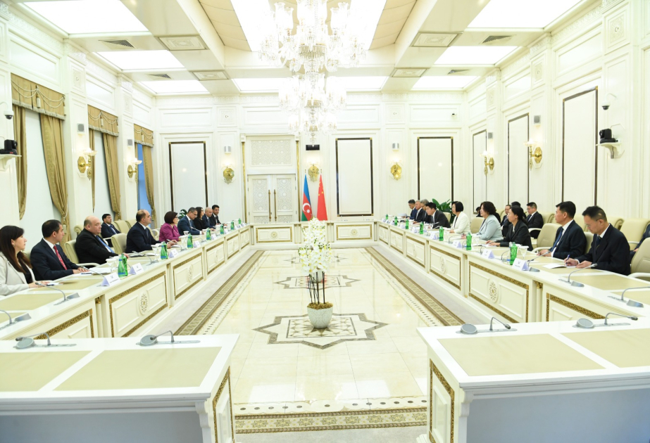 Vice-chairwoman of National Committee of Chinese People's Political Consultative Conference visits Azerbaijan’s Milli Majlis