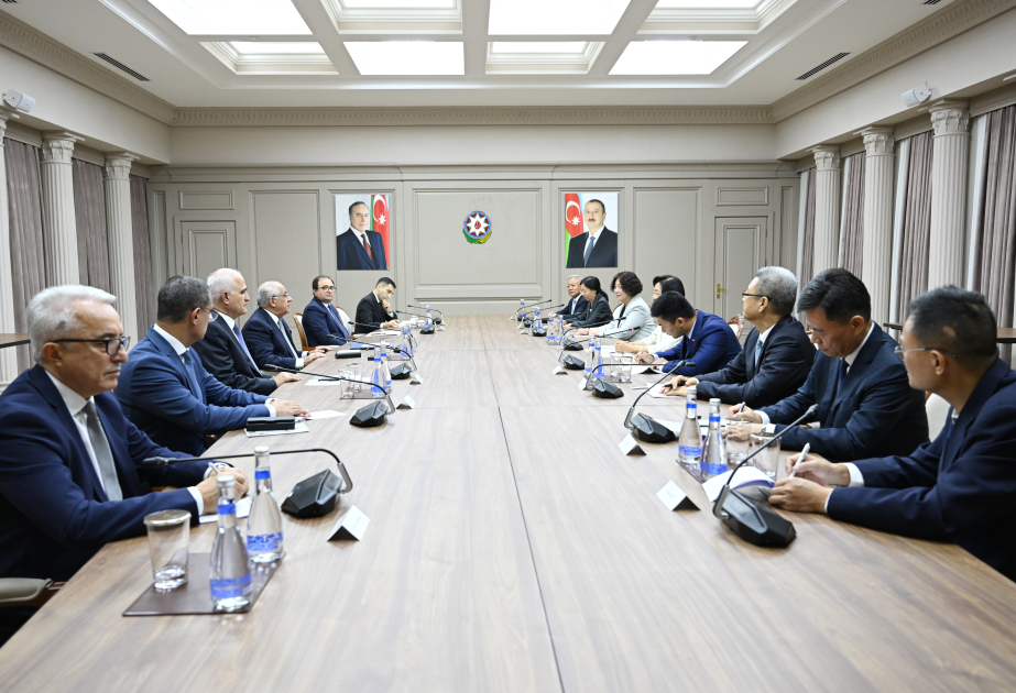 Aserbaidschans Premierminister trifft Vizevorsitzende des Nationalkomitees der Politischen Konsultativkonferenz des chinesischen Volkes