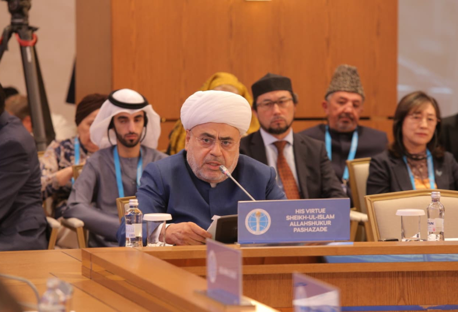 Şeyxülislam Allahşükür Paşazadə: Azərbaycan bütün dinlərə məxsus irsi bərpa edir