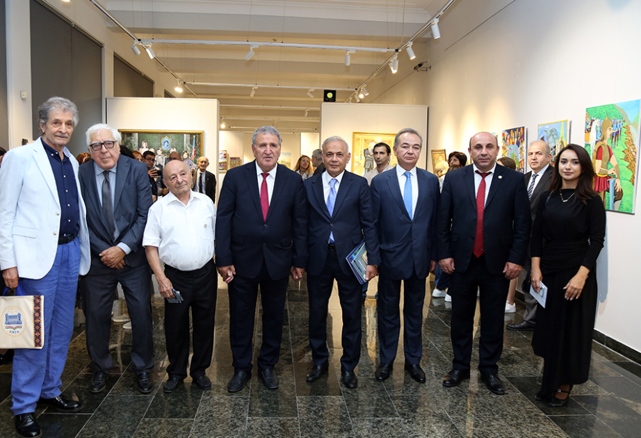 AMEA əməkdaşlarının rəsm əsərlərindən ibarət sərgi açılıb