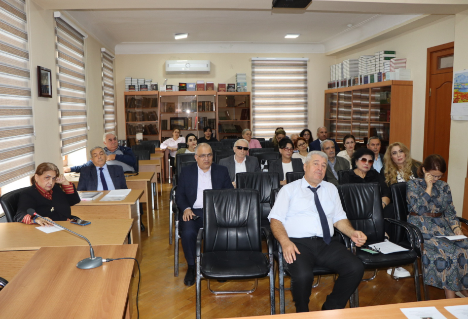 Üzeyir Hacıbəylinin irsi üç epoxanın prizmasında - dəyirmi masa