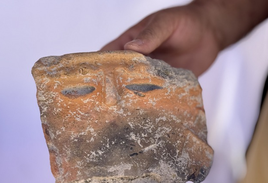5,000-year-old human-faced pottery fragment unearthed in central Türkiye