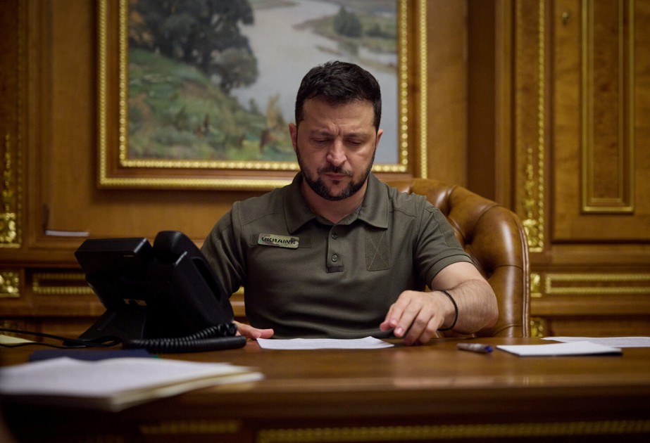 Volodymyr Zelensky ratifie l’Accord de partenariat centenaire entre l’Ukraine et le Royaume-Uni