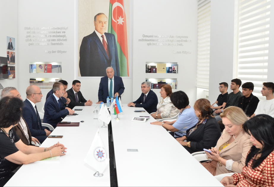 Dövlət İdarəçilik Akademiyasında Dövlət Suverenliyi Günü qeyd olunub