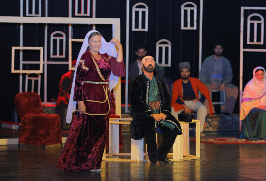 Naxçıvanda “O olmasın, bu olsun” musiqili komediyası təqdim olunub