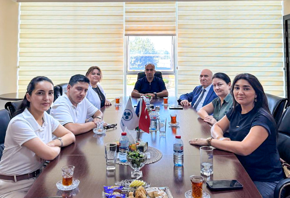 AZSTAND əməkdaşları su istehsalı ilə məşğul olan şirkətdə standartların tətbiqi ilə tanış olublar