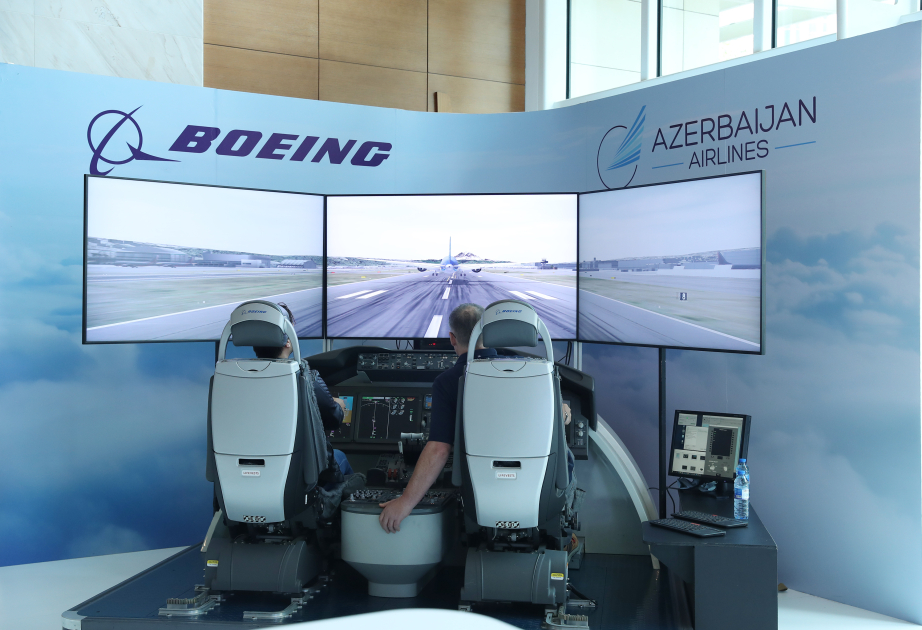 Bakıda “Boeing 787 Dreamliner” uçuş simulyatoru təqdim olunub VİDEO