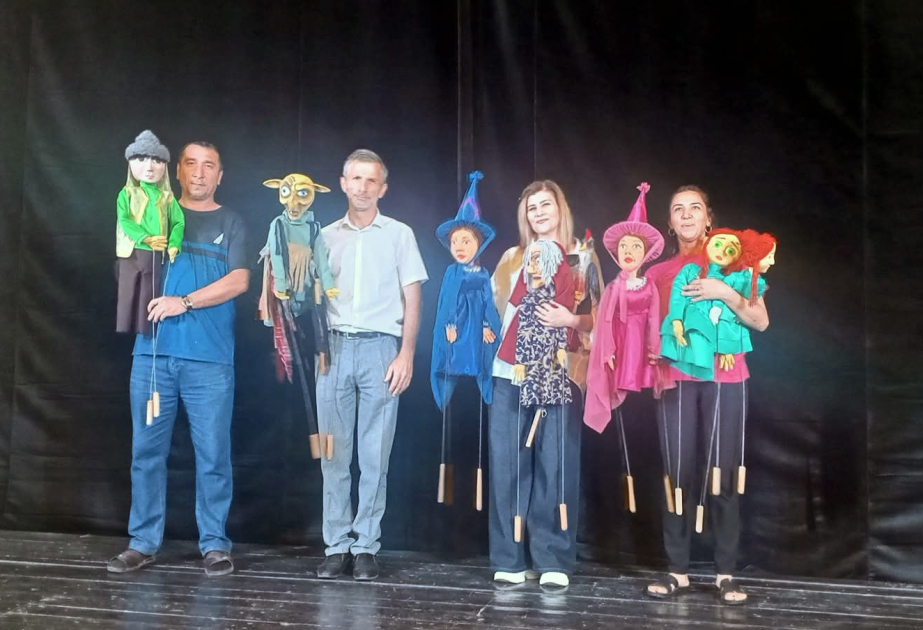 Qax Dövlət Kukla Teatrı yeni mövsümü “Balaca pəri” tamaşası ilə açıb