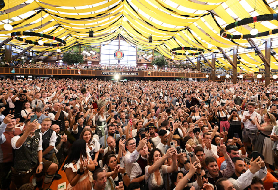 Münxendə 190-cı Oktoberfestə start verilib