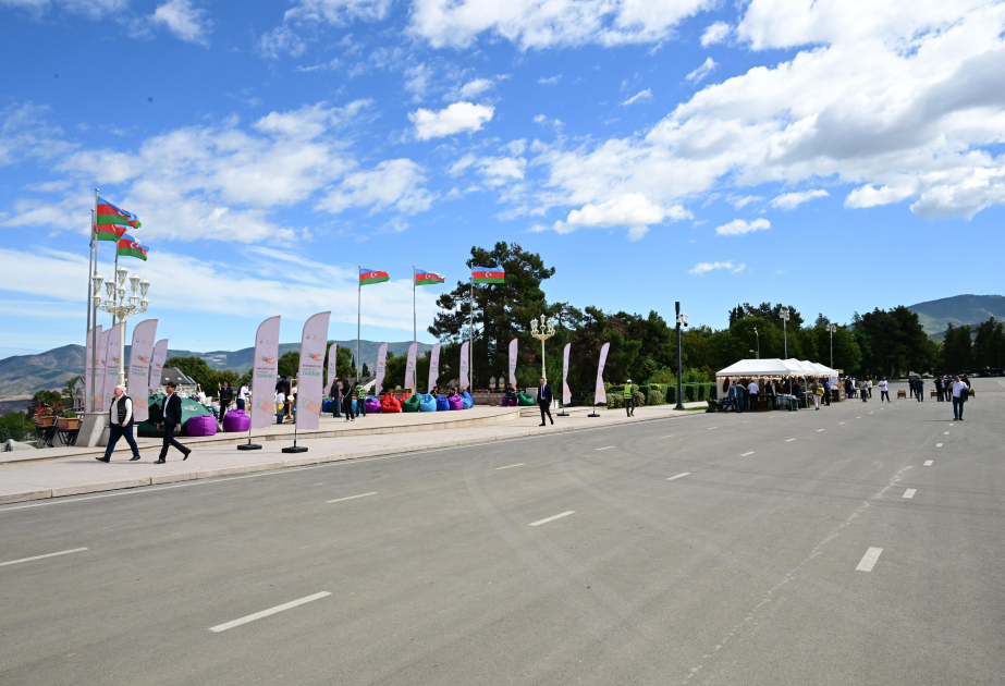 汉肯德举行城市日庆祝活动