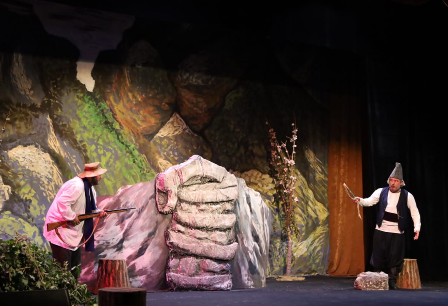 Qazax Dövlət Dram Teatrı yeni mövsümə "Pusquda" tamaşası ilə başlayıb