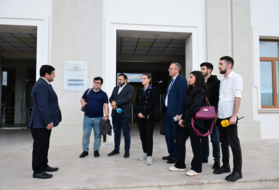 أذربيجان تعيد إعمار خانكندي وتعرض إنجازاتها لوسائل الإعلام