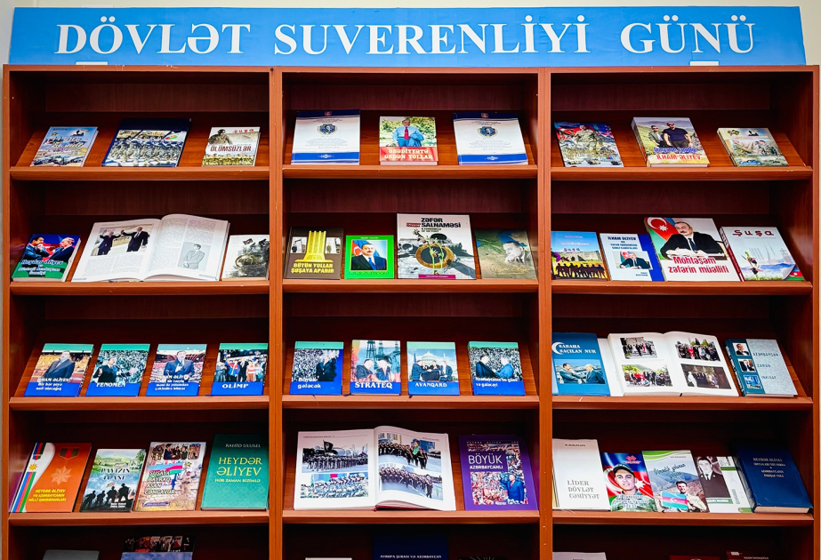 Gənclər Kitabxanasında Dövlət Suverenliyi Günü münasibətilə materiallar hazırlanıb