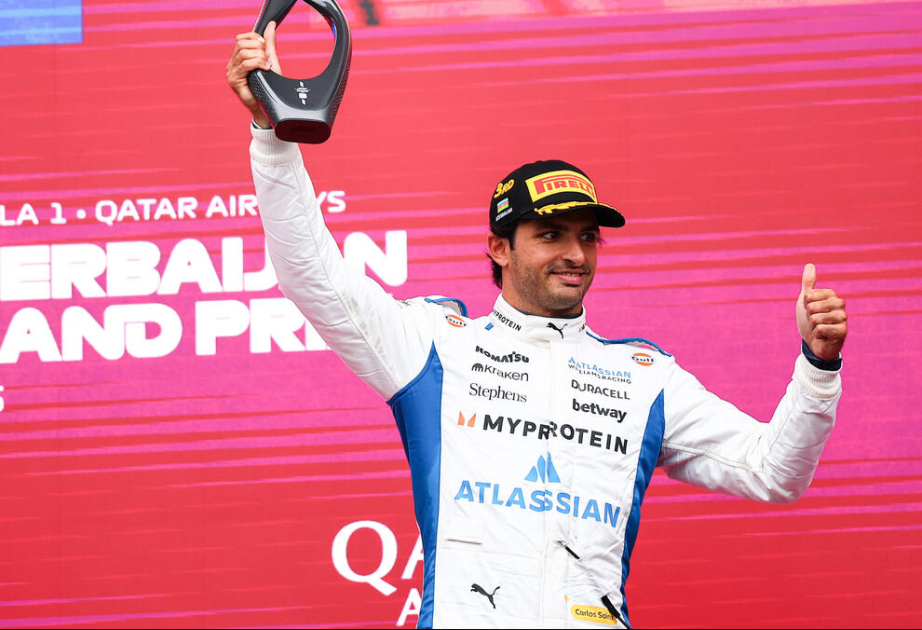 Wie Sainz in Baku Formel-1-Geschichte geschrieben hat