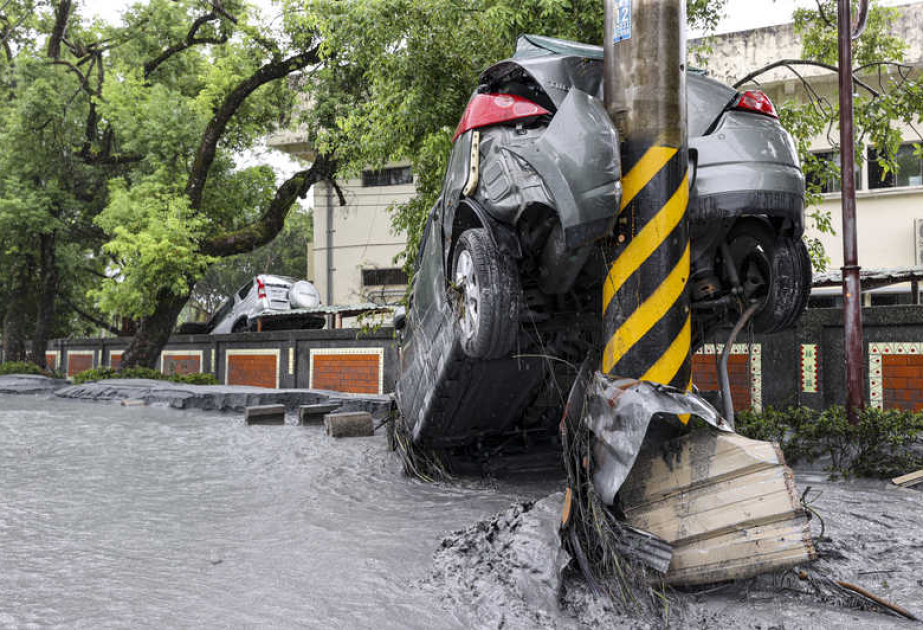 Super Typhoon Ragasa leaves several dead in Taiwan