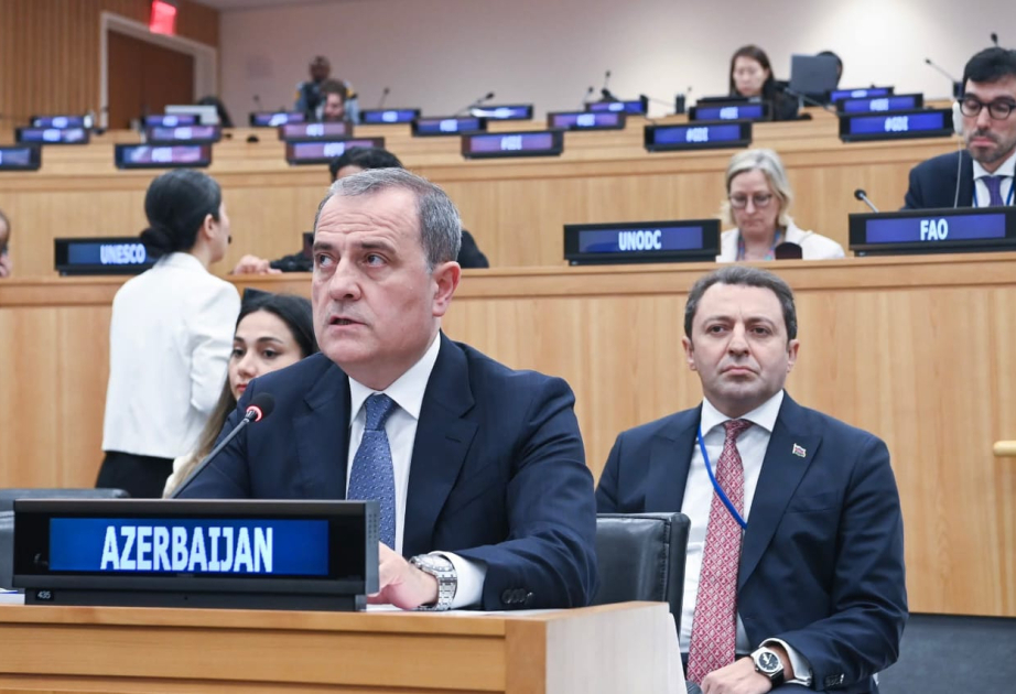Canciller de Azerbaiyán intervino en una reunión en el marco del 80º período de sesiones de la Asamblea General de la ONU