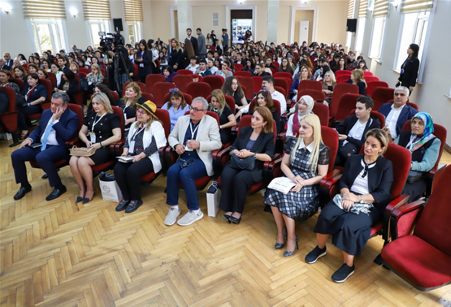 В Баку состоялась церемония открытия V Международной конференции по лингвистике и переводоведению