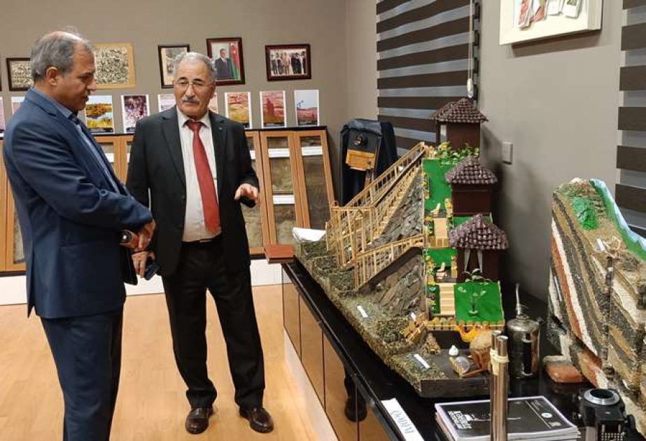 Torpaqşünaslıq və Aqrokimya İnstitutunda iranlı alimlə elmi əməkdaşlıq imkanları müzakirə olunub