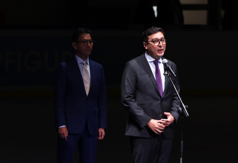 В Баку состоялась церемония открытия Гран-при по фигурному катанию ВИДЕО