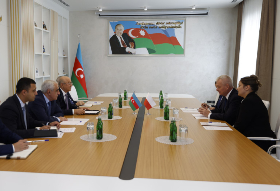 Se discutieron cuestiones sobre la ampliación de las relaciones en el ámbito de las situaciones de emergencia entre Azerbaiyán y Polonia