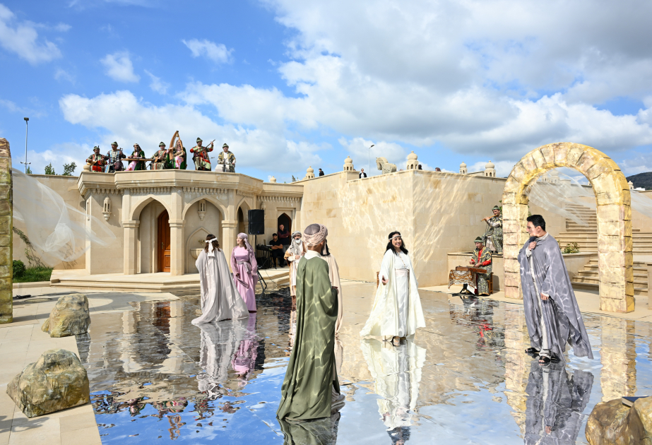 El Festival Nasimi continúa en Shamakhi, la ciudad natal del poeta