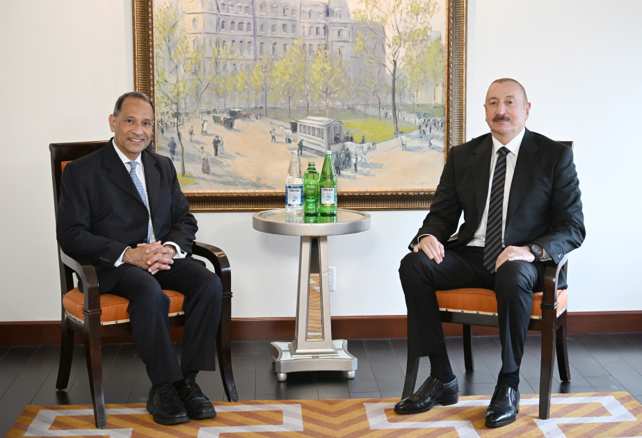 Prezident İlham Əliyev Nyu-Yorkda ABŞ Ticarət Palatasının baş vitse-prezidenti ilə görüşüb YENİLƏNİB VİDEO