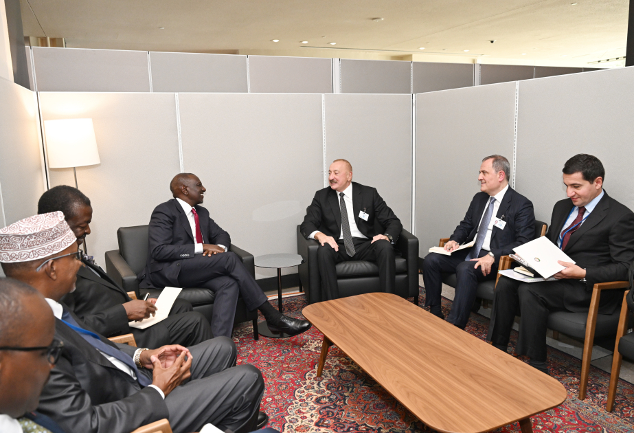 阿塞拜疆总统伊利哈姆·阿利耶夫在纽约联合国总部会见肯尼亚总统