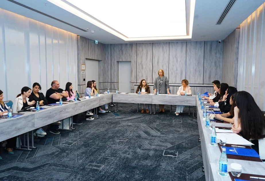 “Gender bərabərliyi və genderəsaslı ayrı-seçkilik” mövzusunda təlim keçirilib