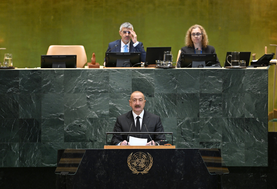 Presidente Ilham Aliyev: “Las reservas de divisas de Azerbaiyán son aproximadamente 16 veces superiores a nuestra deuda externa”