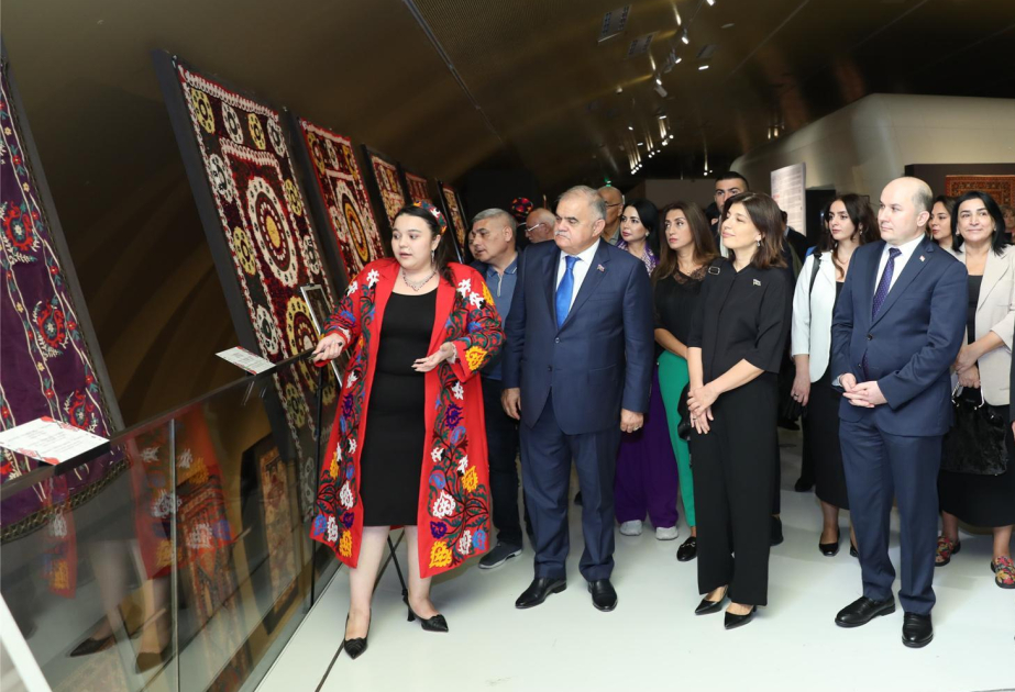 Azerbaijan National Carpet Museum to host “The World of Tajik Embroidery” exhibition
