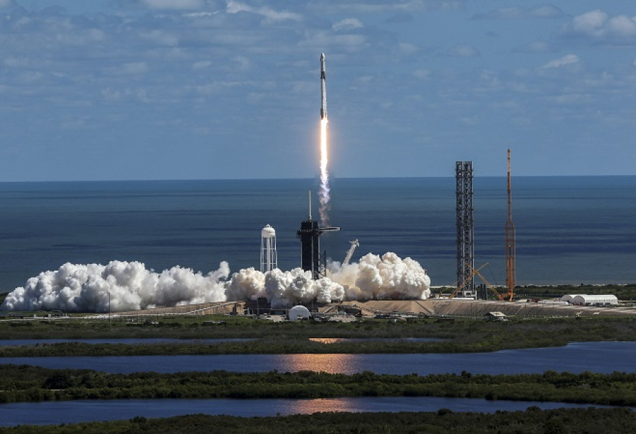 SpaceX launches 28 Starlink broadband satellites to orbit from Florida