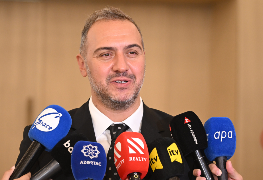 Abdullah Akat: Üzeyir Hacıbəyli Türk dünyasının ulduzu, türk incəsənətinin lideridir