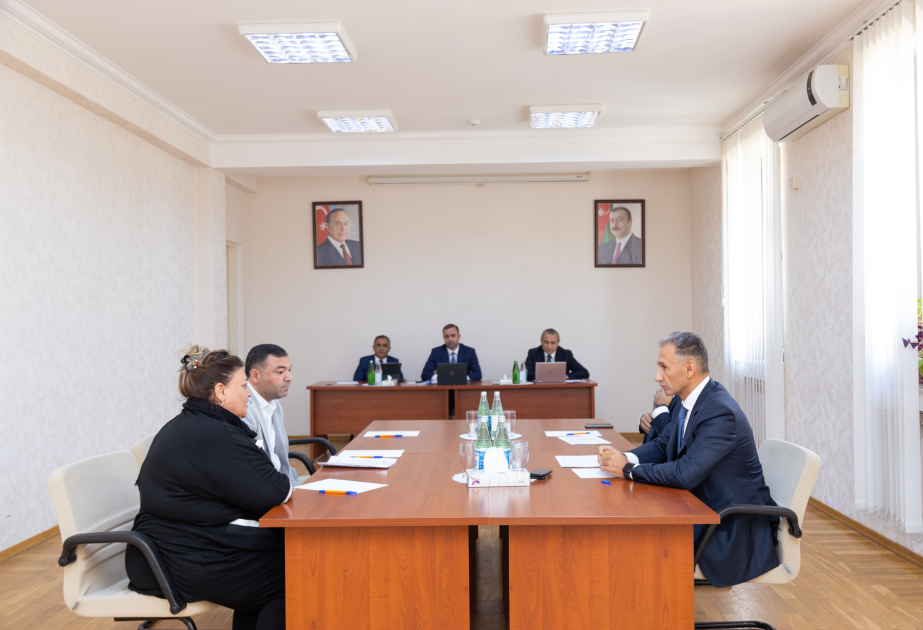 Nazir Rəşad Nəbiyev Oğuzda vətəndaşların müraciətlərini dinləyib