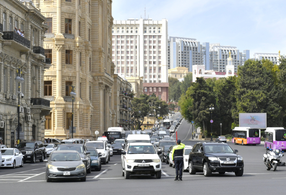 Azerbaijan observes nationwide minute of silence to honor martyrs on Remembrance Day