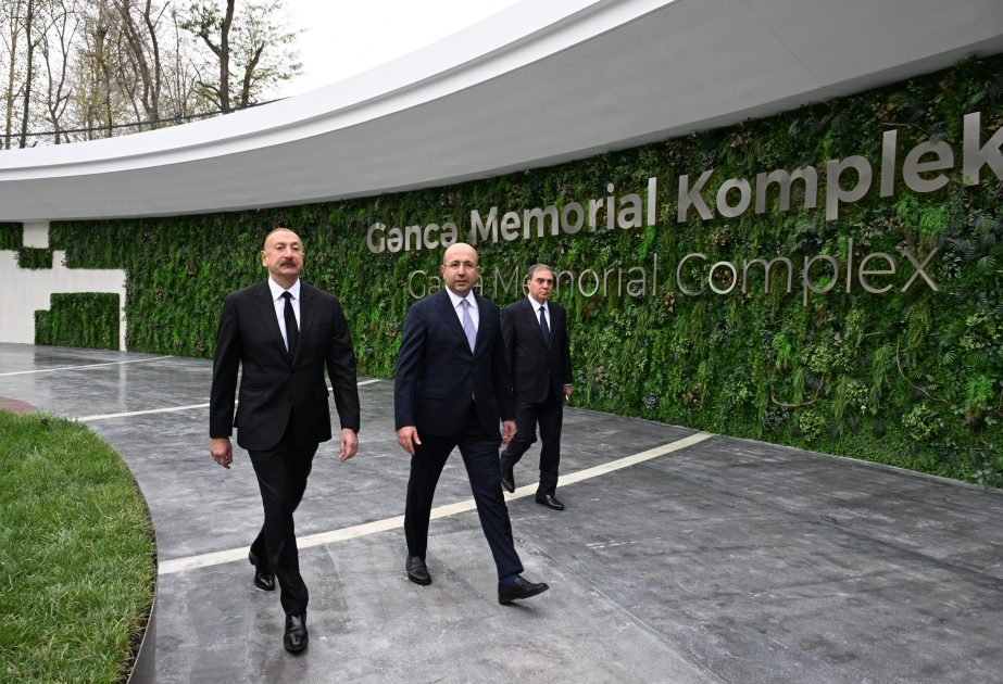 El Presidente Ilham Aliyev participó en la inauguración del Complejo Conmemorativo de Ganja