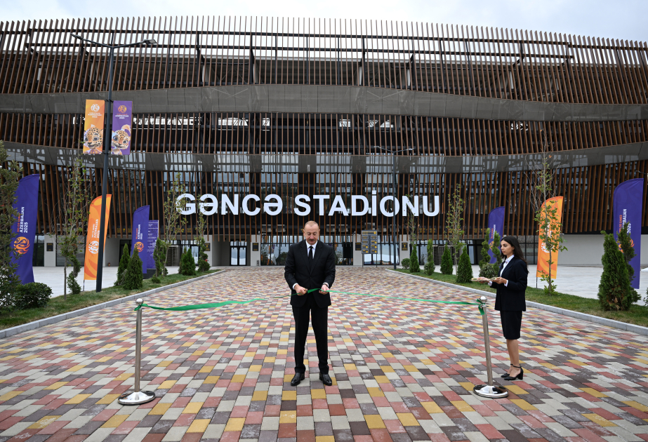 El Presidente Ilham Aliyev asistió a la inauguración del Estadio de la Ciudad de Ganja