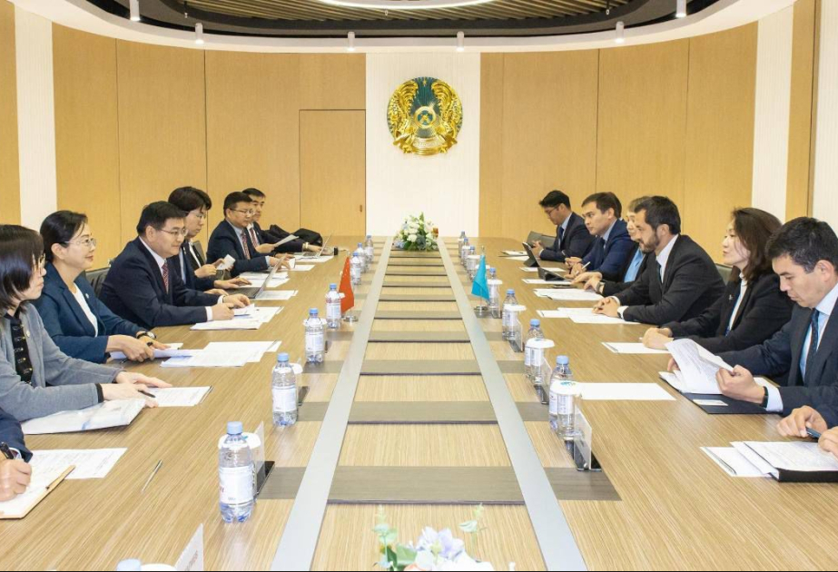 Казахстан и Китай координируют усилия по повышению конкурентоспособности Среднего коридора