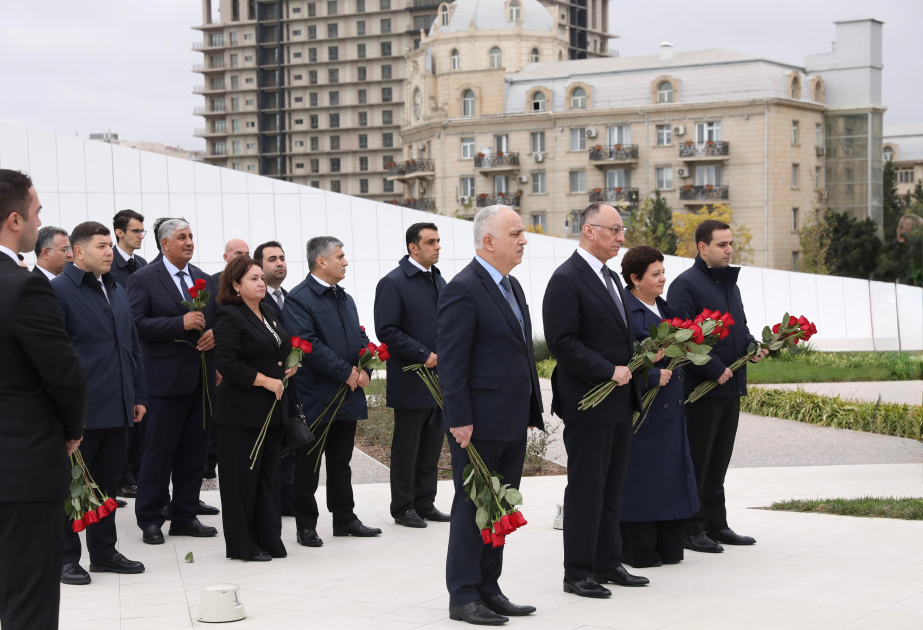 AQTA kollektivi Zəfər parkını ziyarət edib