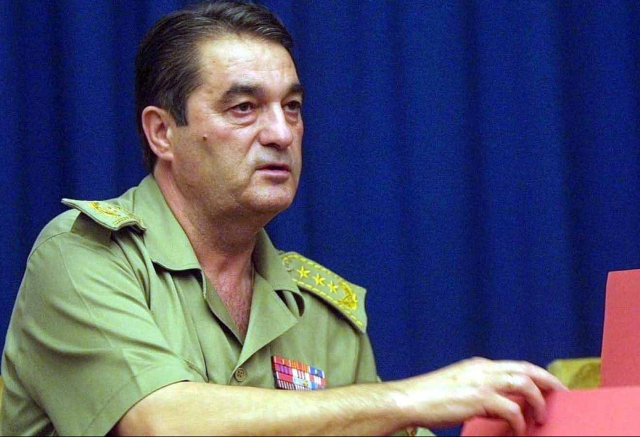 Müharibə cinayətlərinə görə məhkum edilmiş serb general azadlığa buraxılıb