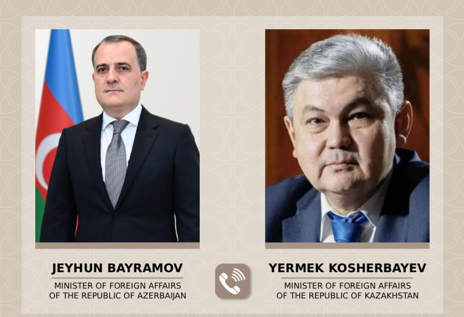 Azerbaijani, Kazakh FMs hold phone talk