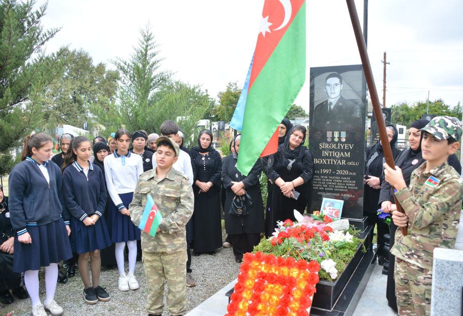 Qəhrəmanlığı ilə yaddaşlarda yaşayan şəhid İntiqam Şirəliyevin xatirəsi anılıb