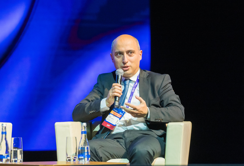 Nazir: Məktəbdə innovasiya öyrədilə bilər, lakin əsas məsələ onun hansı üsullarla həyata keçiriləcəyidir