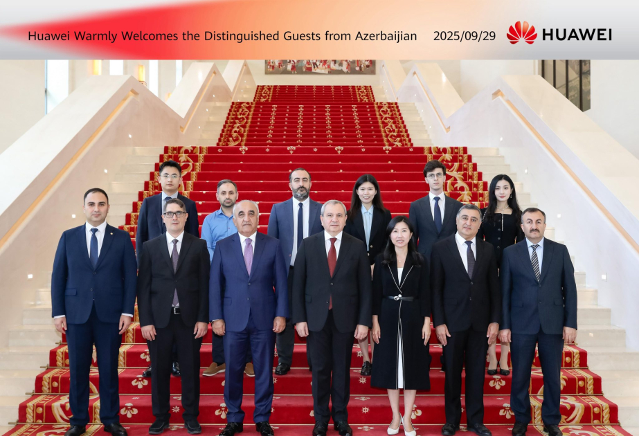 UNEC-in “Huawei” ilə əməkdaşlıq imkanları müzakirə edilib