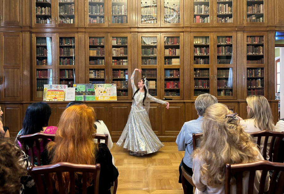 Открытие дипломатического сезона IWC прошло в Библиотеке иностранной литературы в Москве