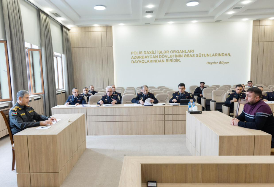 Daxili işlər naziri Sumqayıtda vətəndaşların müraciətlərini dinləyib və sıra baxışı keçirib