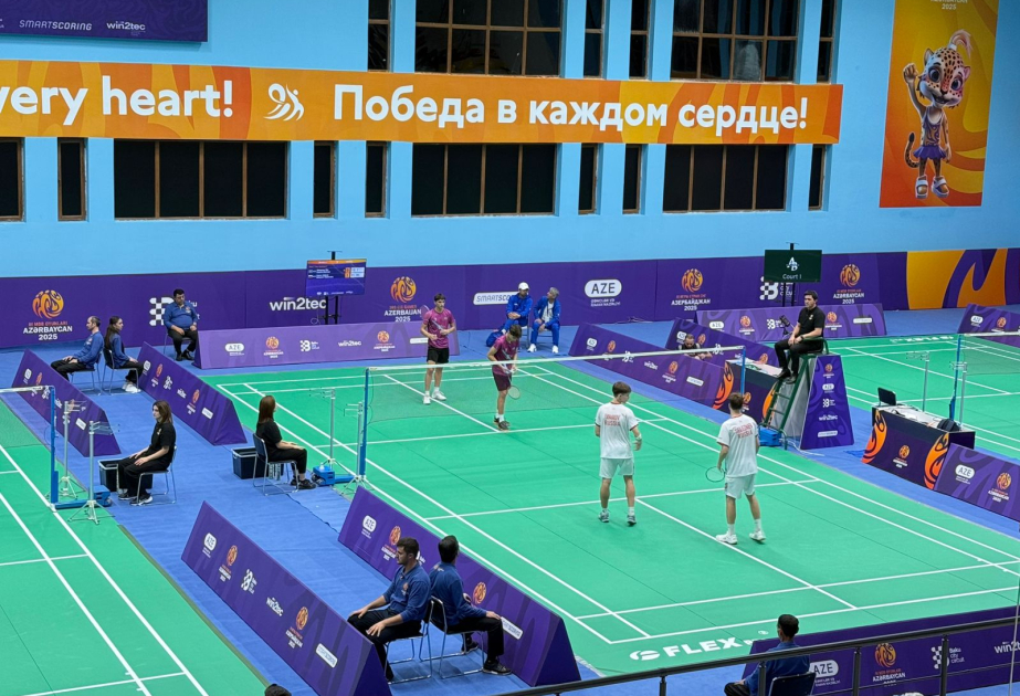 La selección de bádminton de Azerbaiyán disputó su siguiente partido en los III Juegos de la CEI