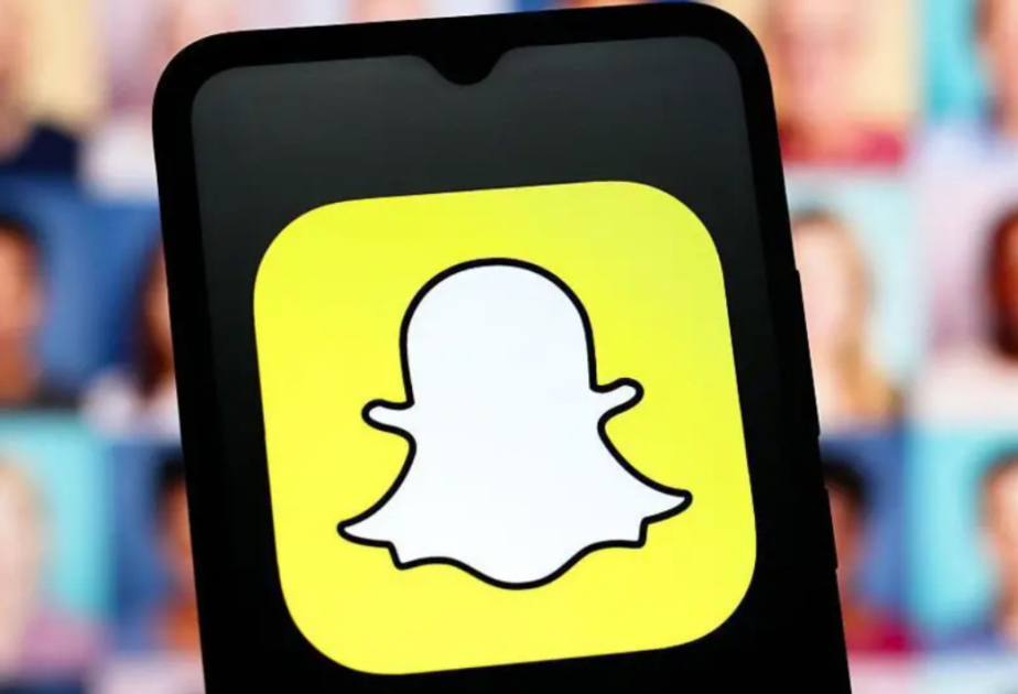 Snapchat to charge users for storing their old photos and videos