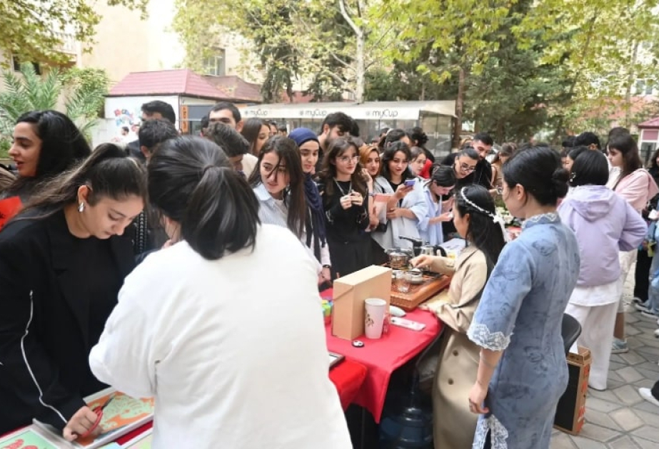 “汉语架桥·文化相通”——阿塞拜疆语言大学孔子学院成功举办“孔子学院日”活动