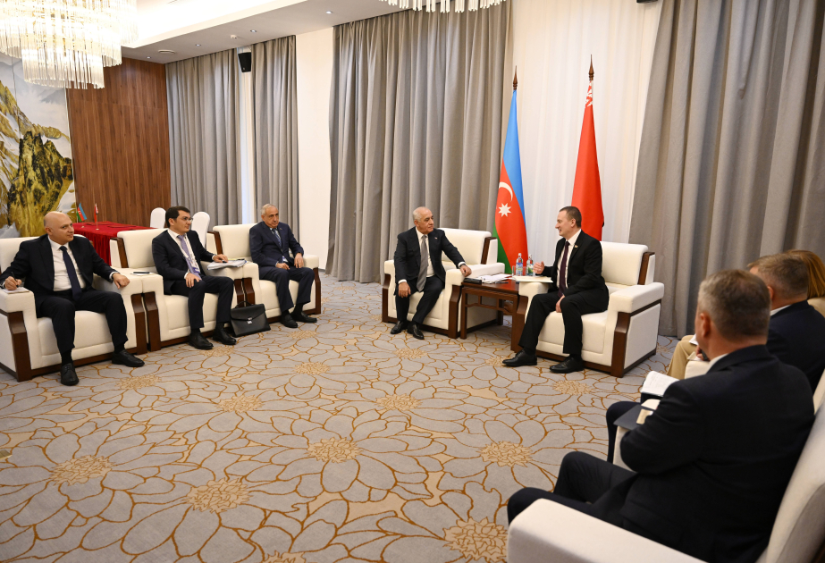 阿塞拜疆和白俄罗斯两国总理在明斯克举行会谈